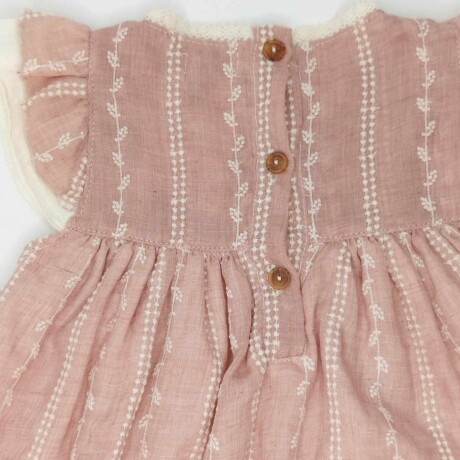 Vestido rosado bordado Vestido rosado bordado