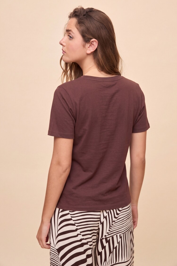 REMERA LOVEBUG Chocolate