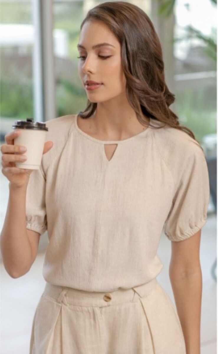 Blusa Abullonada. 