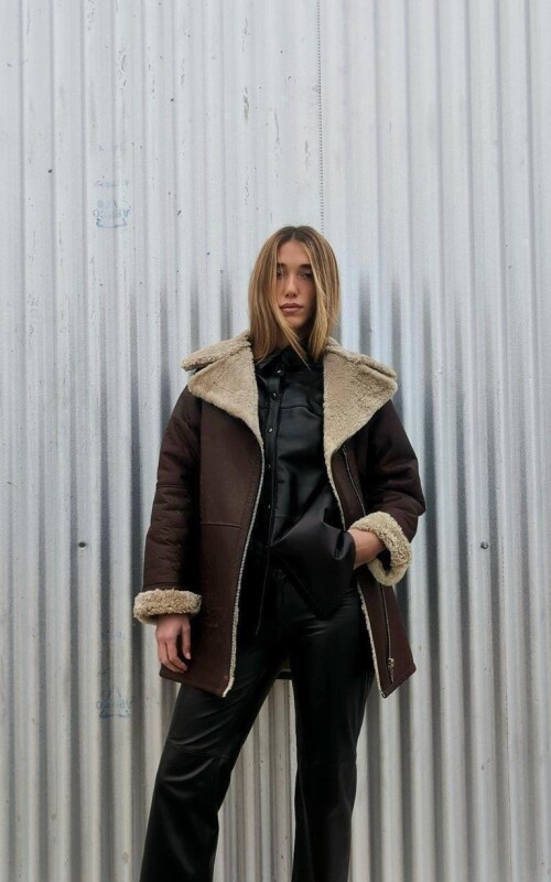 CHAQUETA ESTRELLA CUERO MARRON GASTADO Y CRUDO