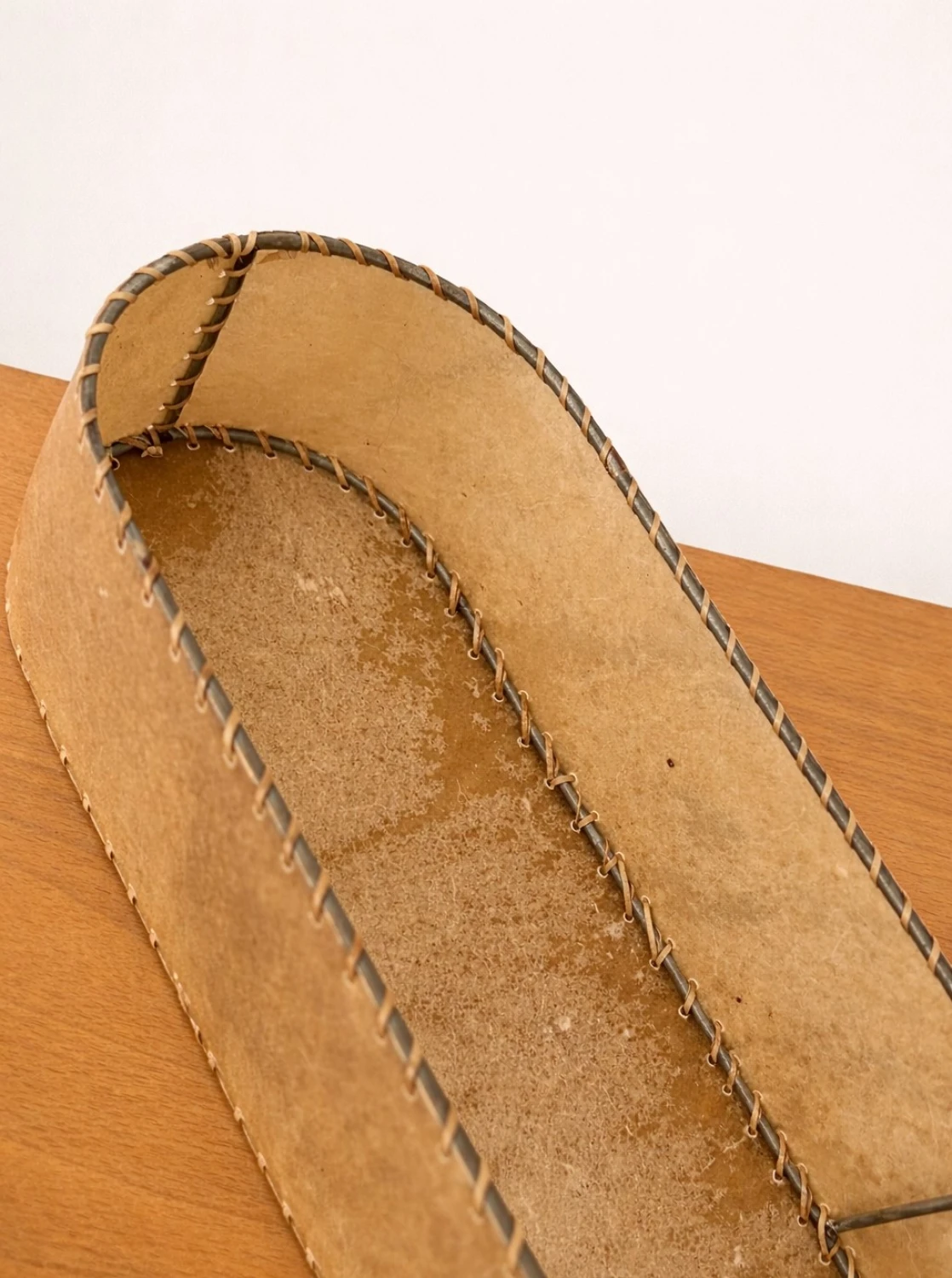 Curved Desk Basket Mediano