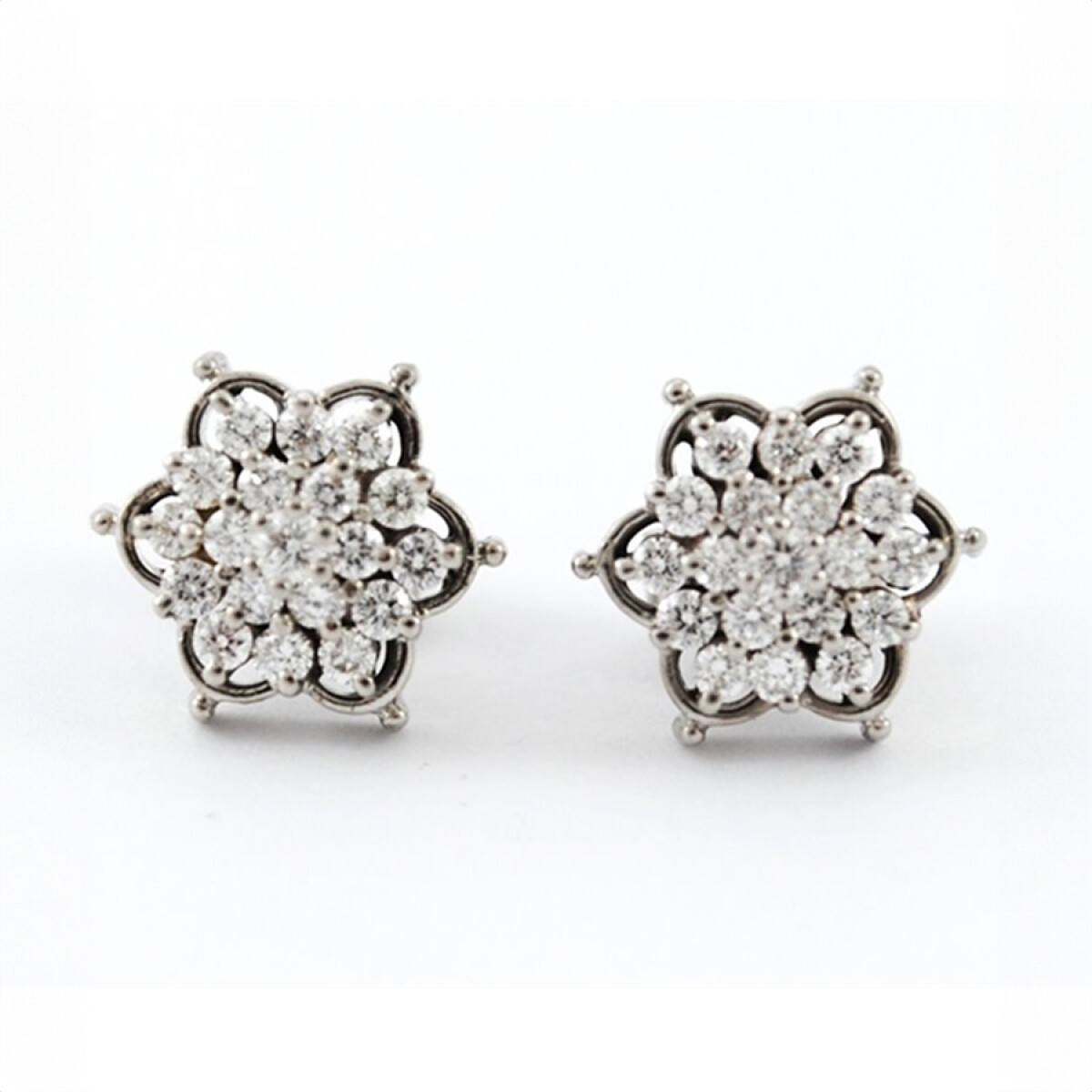 Caravanas De Oro Blanco Con Brillantes 