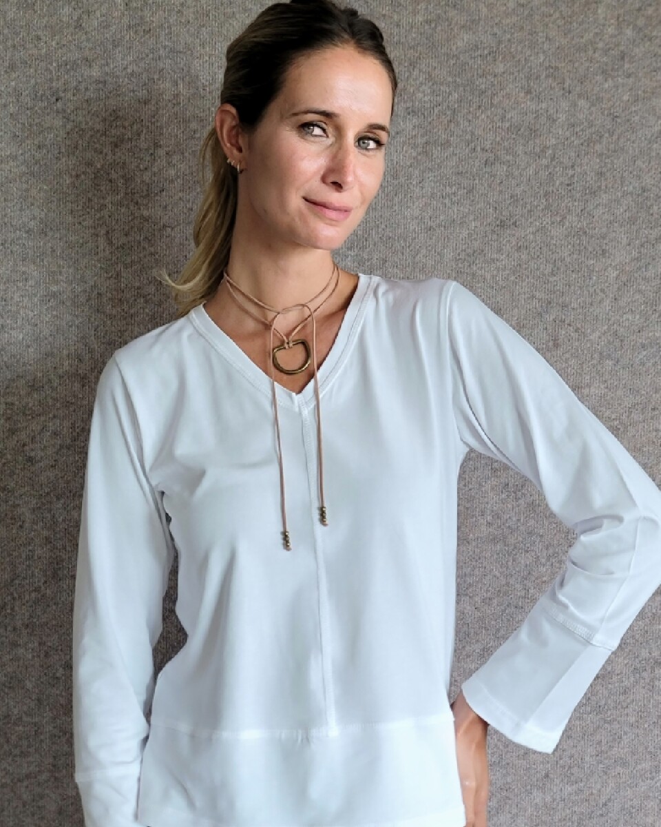 Remera Julia - Blanco pespunte al tono 