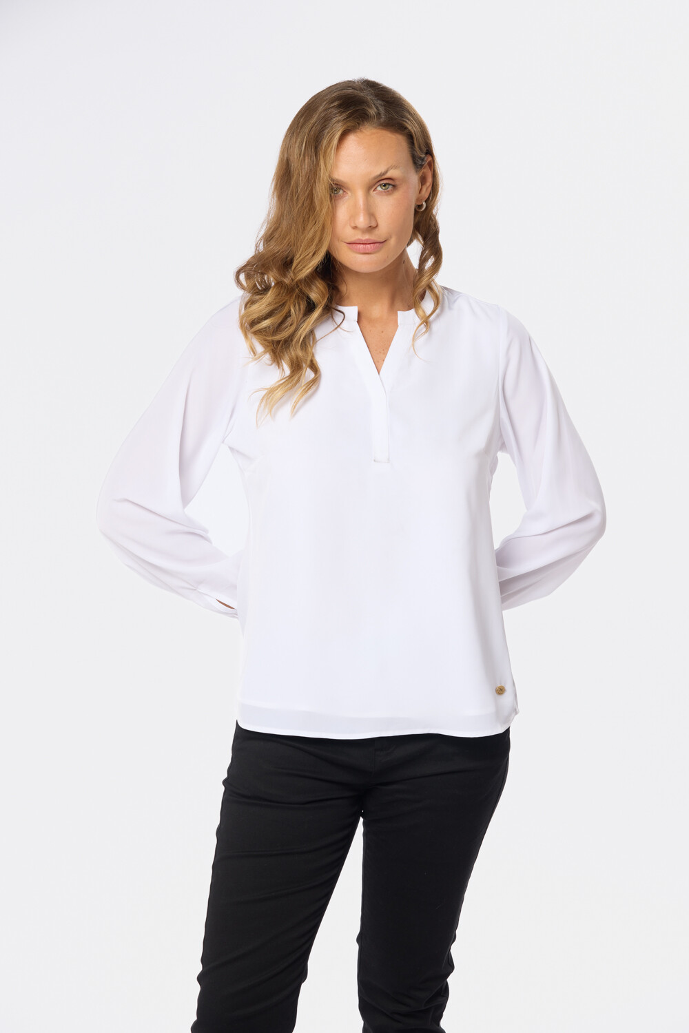 BLUSA CUELLO MAO Blanco