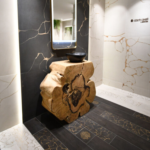 PORCELANATO MARMOLADO 20X120 MATE NEGRO DECORADO ROBERTO GAMAS DE NEGRO