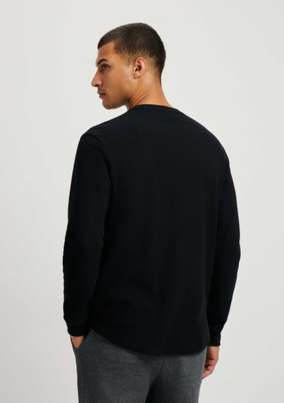 BLUSAO ML MASC PRETO ESCURO