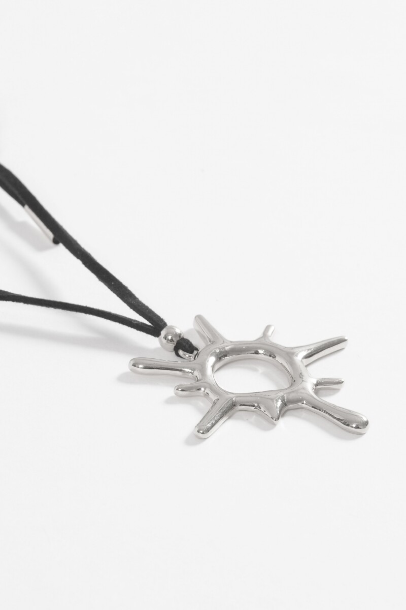 Collar cordón dije sol gotic plateado