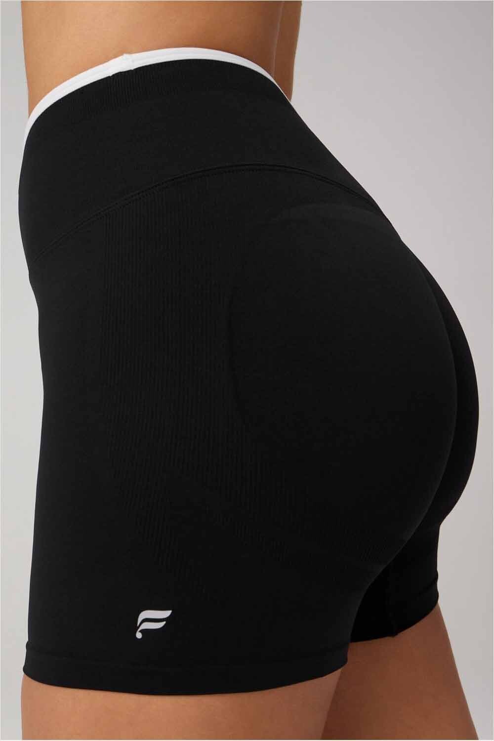 Shorts Seamless Scrunch Short 4" Mujer Black/Classic White