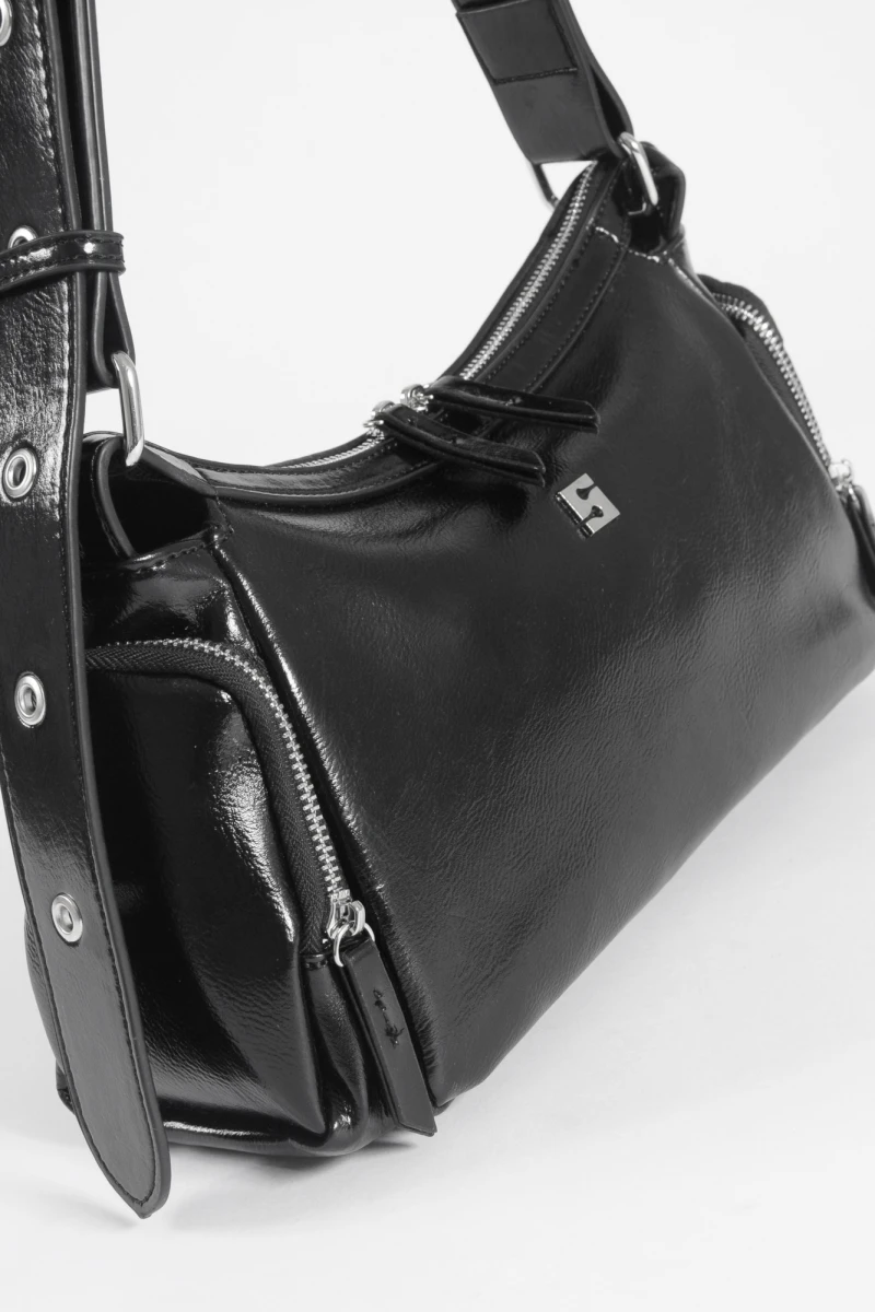 Cartera de hombro con bolsillos shinny negro