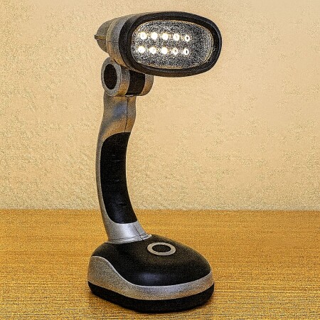 LAMPARA LED DE ESCRITORIO A PILAS LAMPARA LED DE ESCRITORIO A PILAS