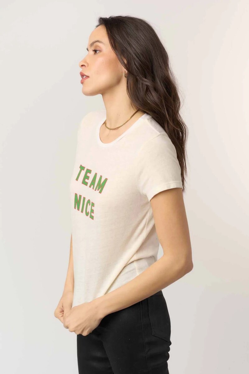 REMERA Crema