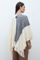 Ruana color block con flecos crudo
