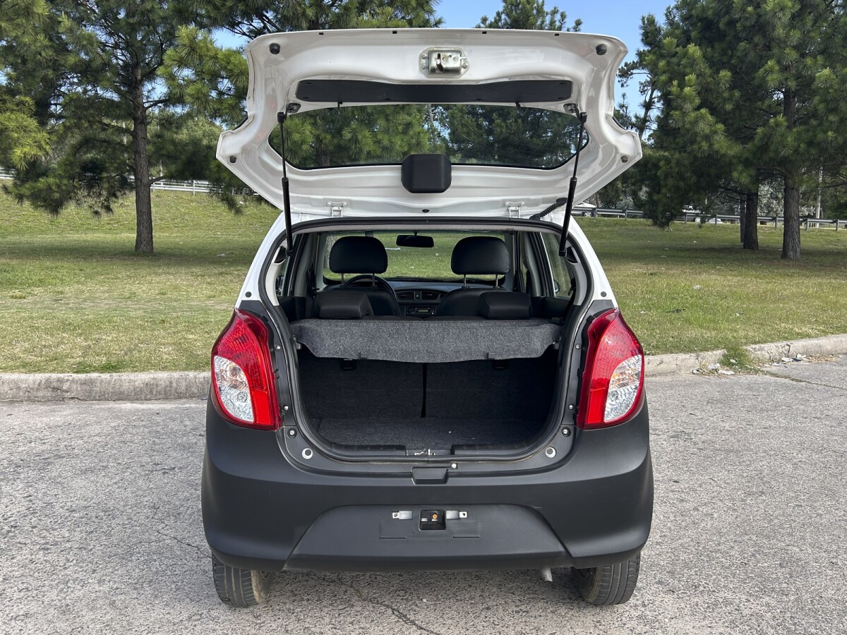 Suzuki Alto STD 800 2022| Permuta / Financia Suzuki Alto STD 800 2022| Permuta / Financia