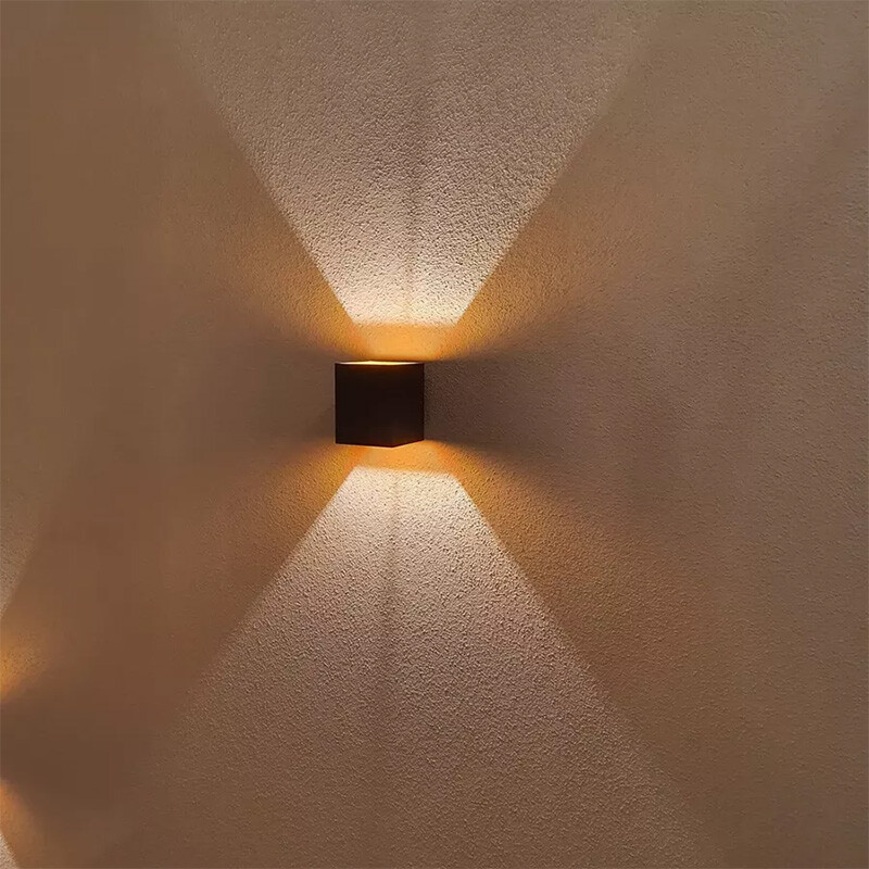 ARTEFACTO BIDIRECCIONAL CUBO IP20 LEEK - Lámpara de Pared Bidireccional Cubo Leek Negra
