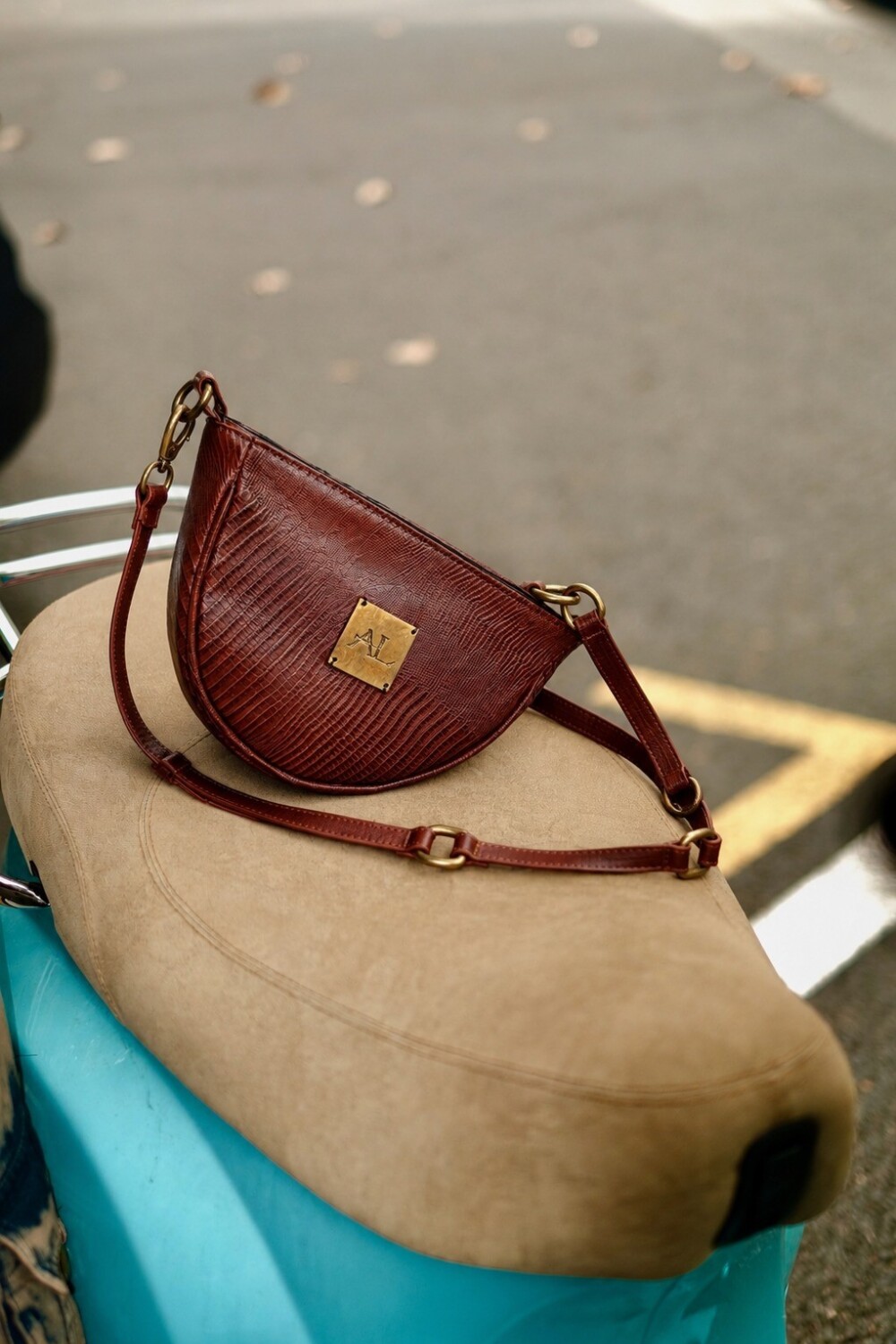 Brassy Bag Crocco Caramel