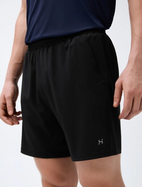 SHORT CON BOLSILLOS NEGRO