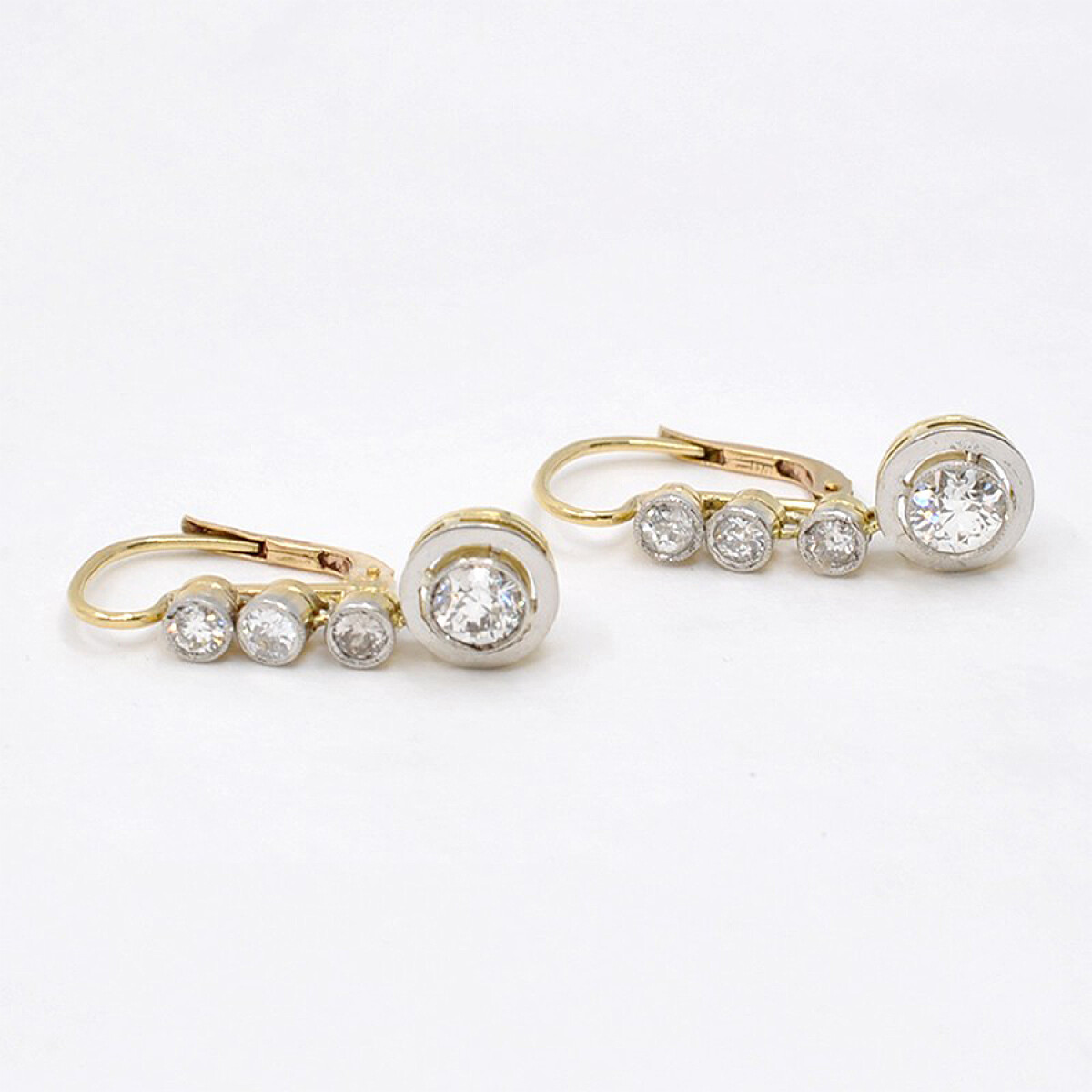 Caravana En Oro 18K Platino Y Brillantes 