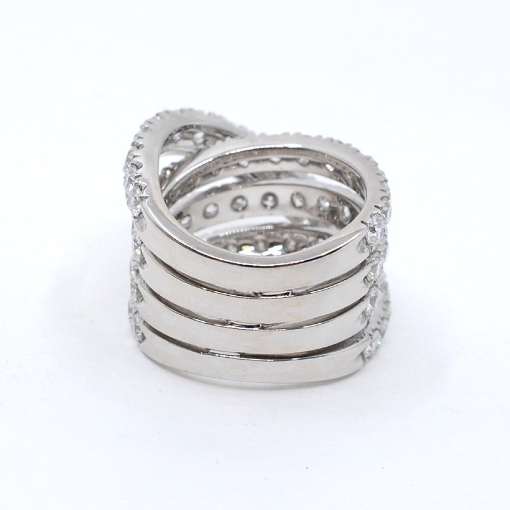 Anillo Oro 18K Blanco Y Brillantes De Joyeria Fasola Como Con Estuche Anillo Oro 18K Blanco Y Brillantes De Joyeria Fasola Como Con Estuche