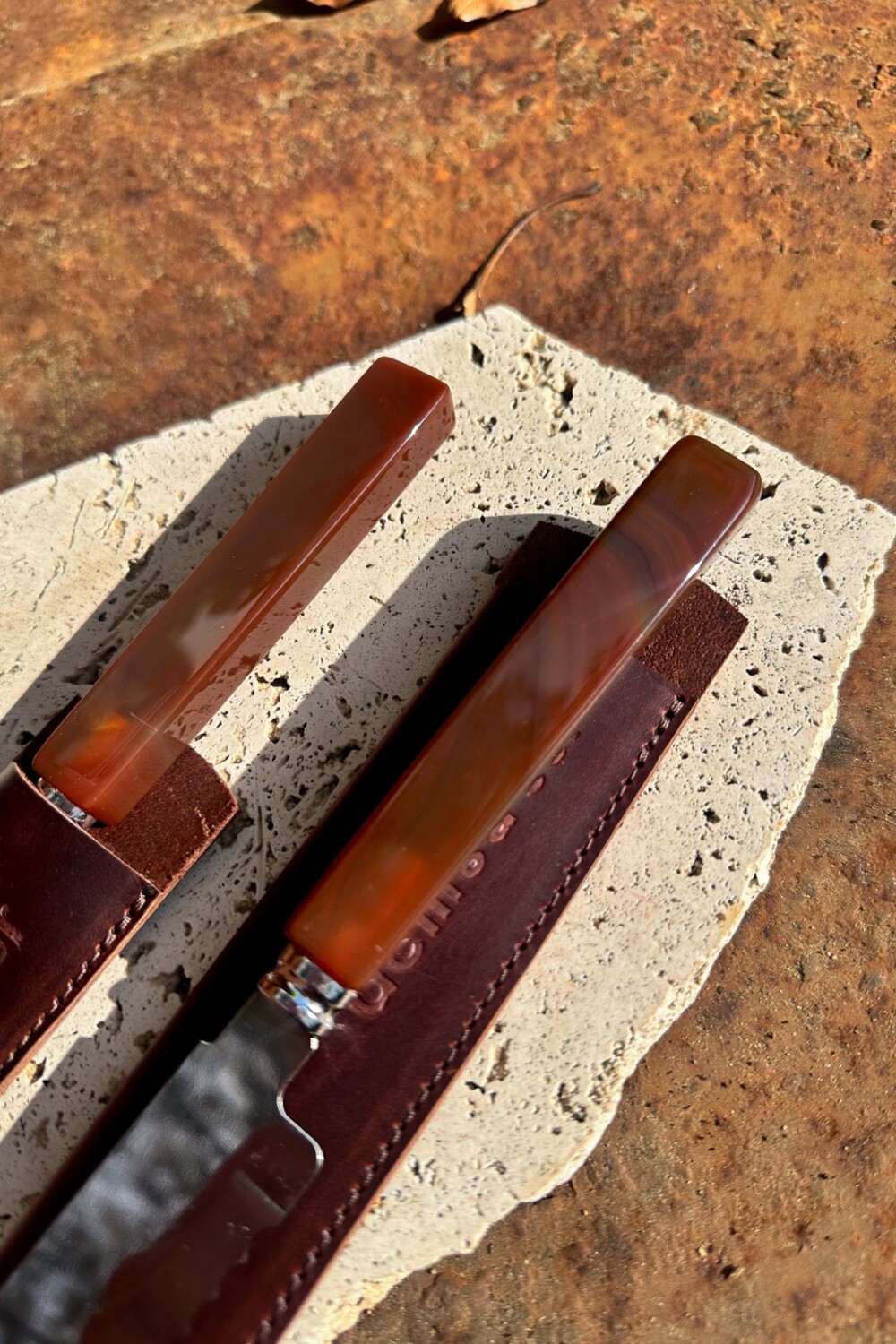 Stone Bread Knife Caramelo