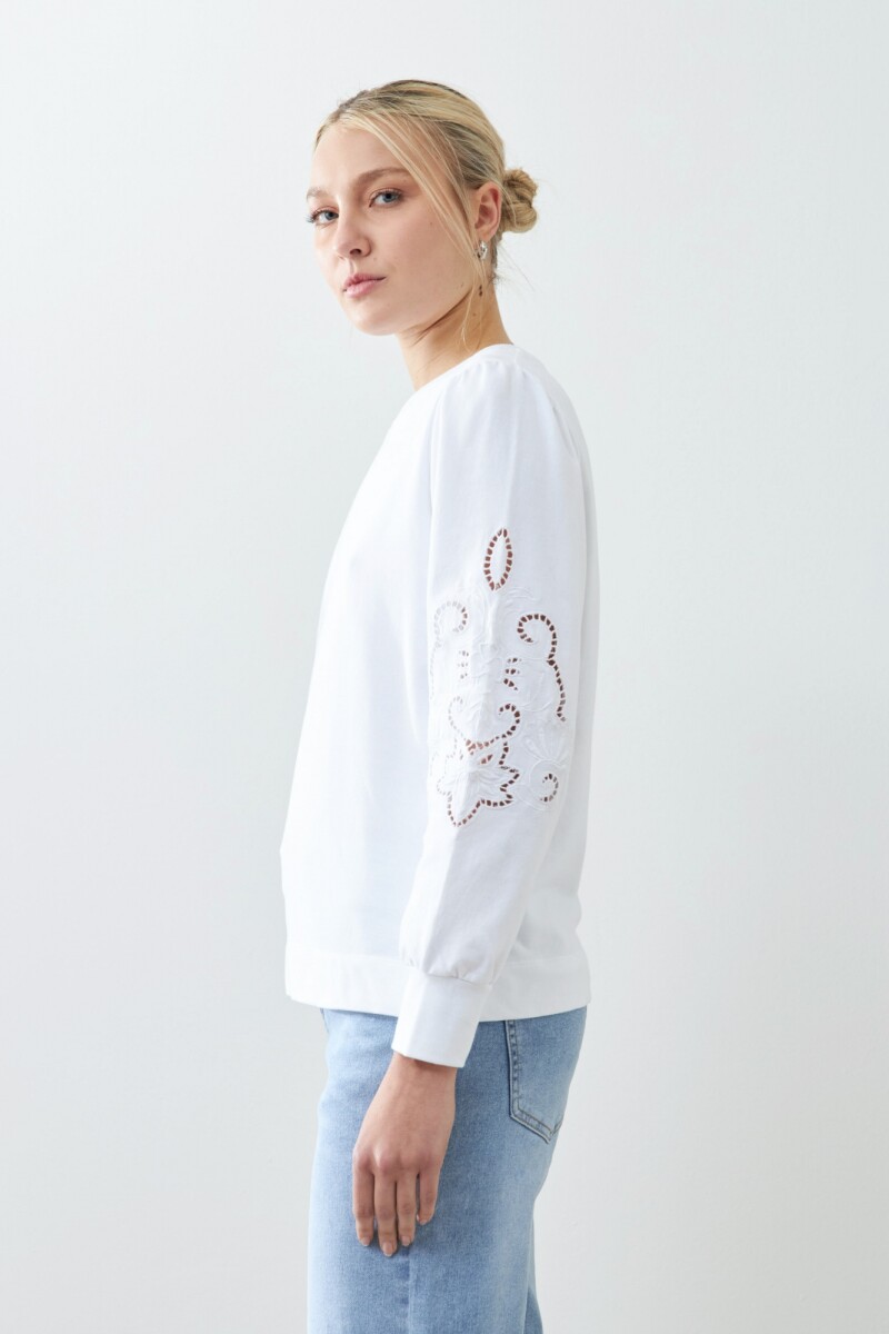 Sweatshirt con calados bordados blanco