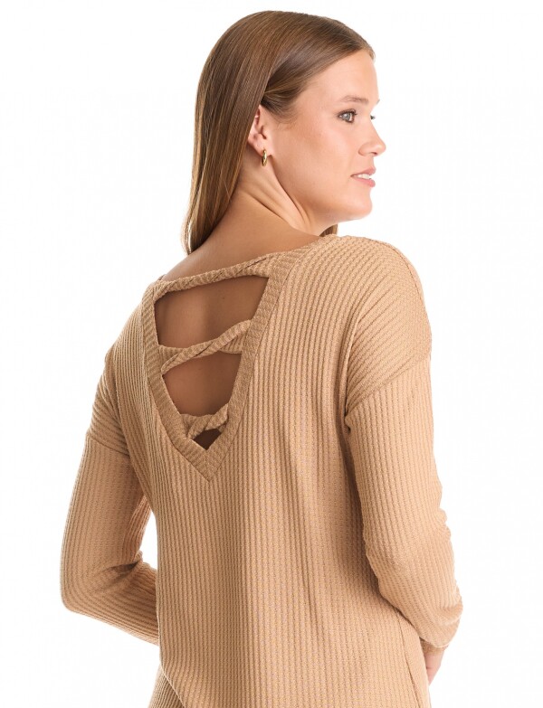 Remera Escote Espalda TOSTADO