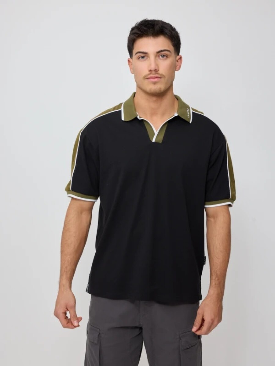 REMERA RUSTY VORAN - NEGRO 