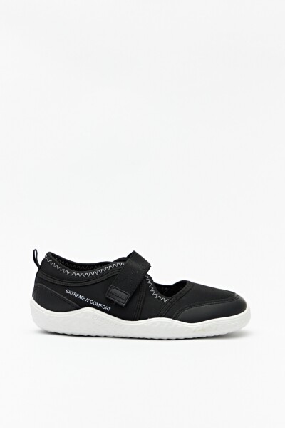 ZAPATILLA COMFINA Negro