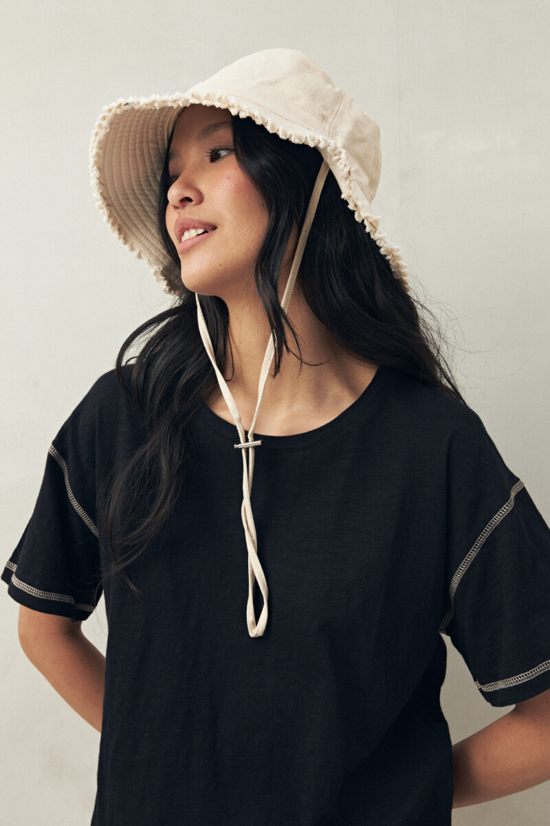 REMERA ATENAS Negro