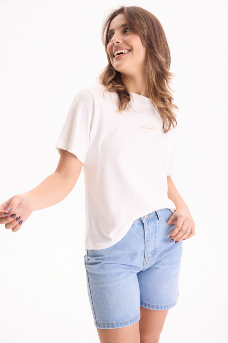 Remera Aura Crudo