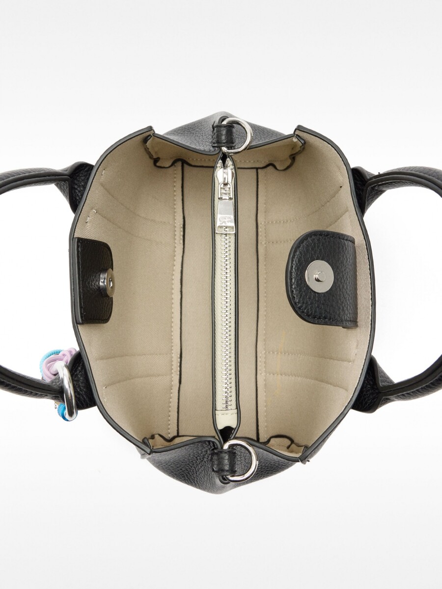 Bolso Tote Con Colgante S negro