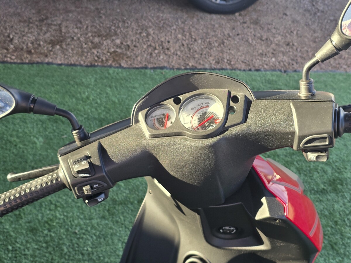 Aprilia Storm 125 SR 125 Storm Glossy | Permuta / Financia Aprilia Storm 125 SR 125 Storm Glossy | Permuta / Financia