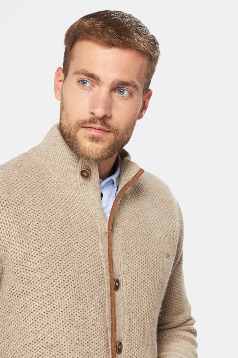 CARDIGAN TEJIDO GRUESO Beige