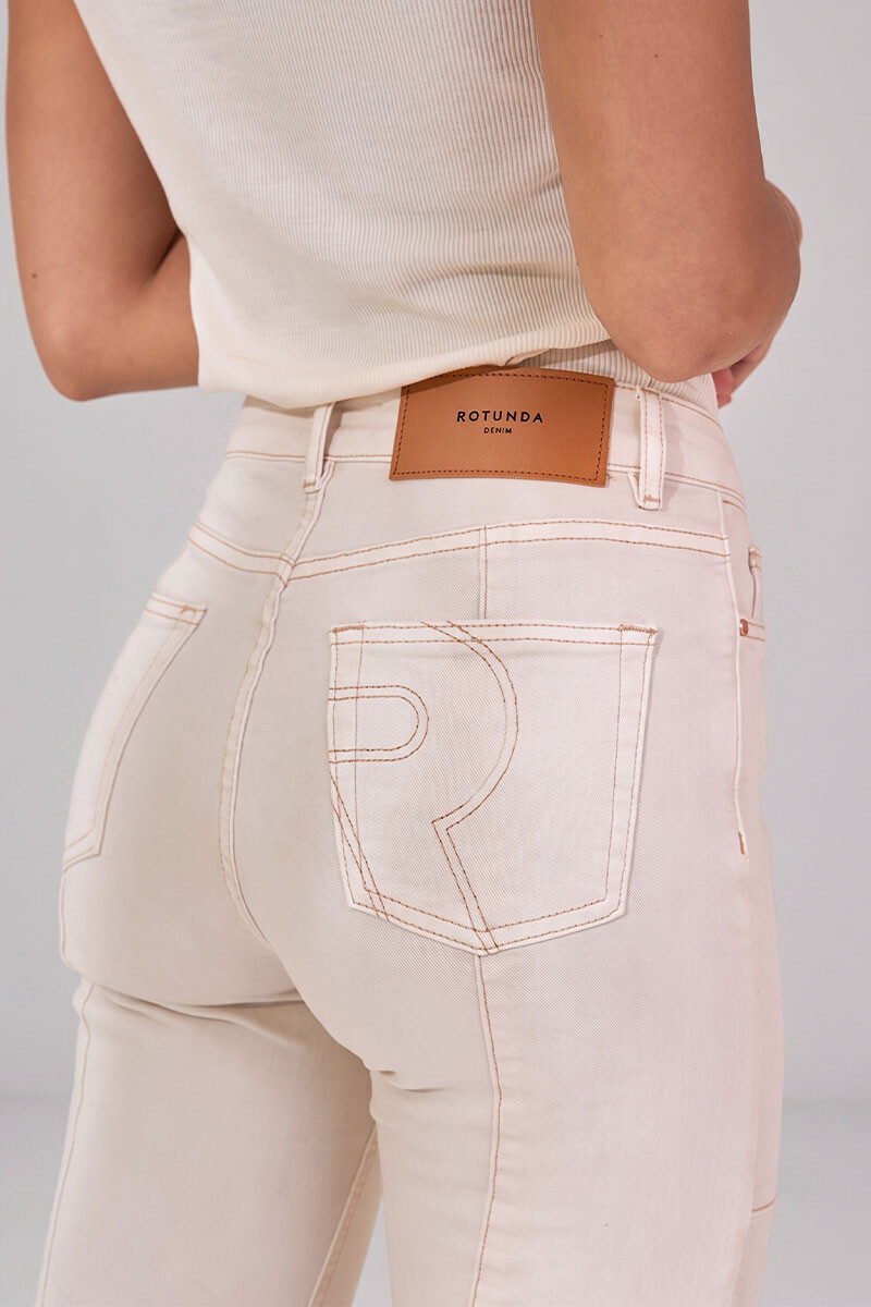 Linn Off White