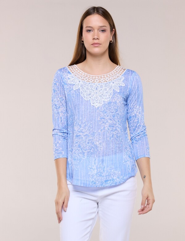 Blusa Estampada Devoré Con Pechera De Encaje CELESTE/MULTI