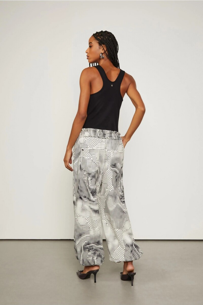 PANTALÓN FLORAL Negro