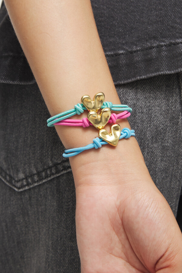 PULSERA DE HILO ELÁSTICO AZUL CON CORAZÓN BAÑADO EN ORO 18K Pulsera