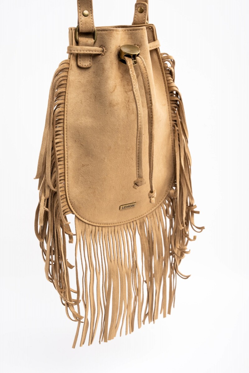 Cartera Flecos Gamuza Vegana Camel