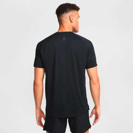 Remera Nike Dri-Fit Stride Top de Hombre Negro