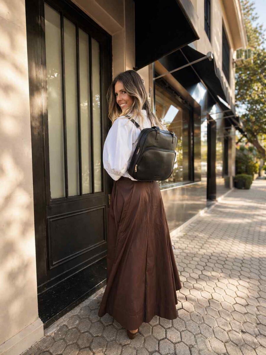 MOCHILA CLARA - NEGRO 