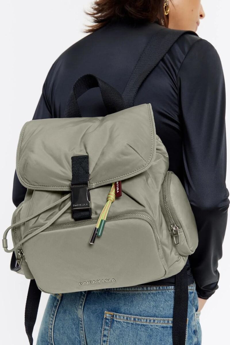 MOCHILA MEDIANA POCKET Antracita