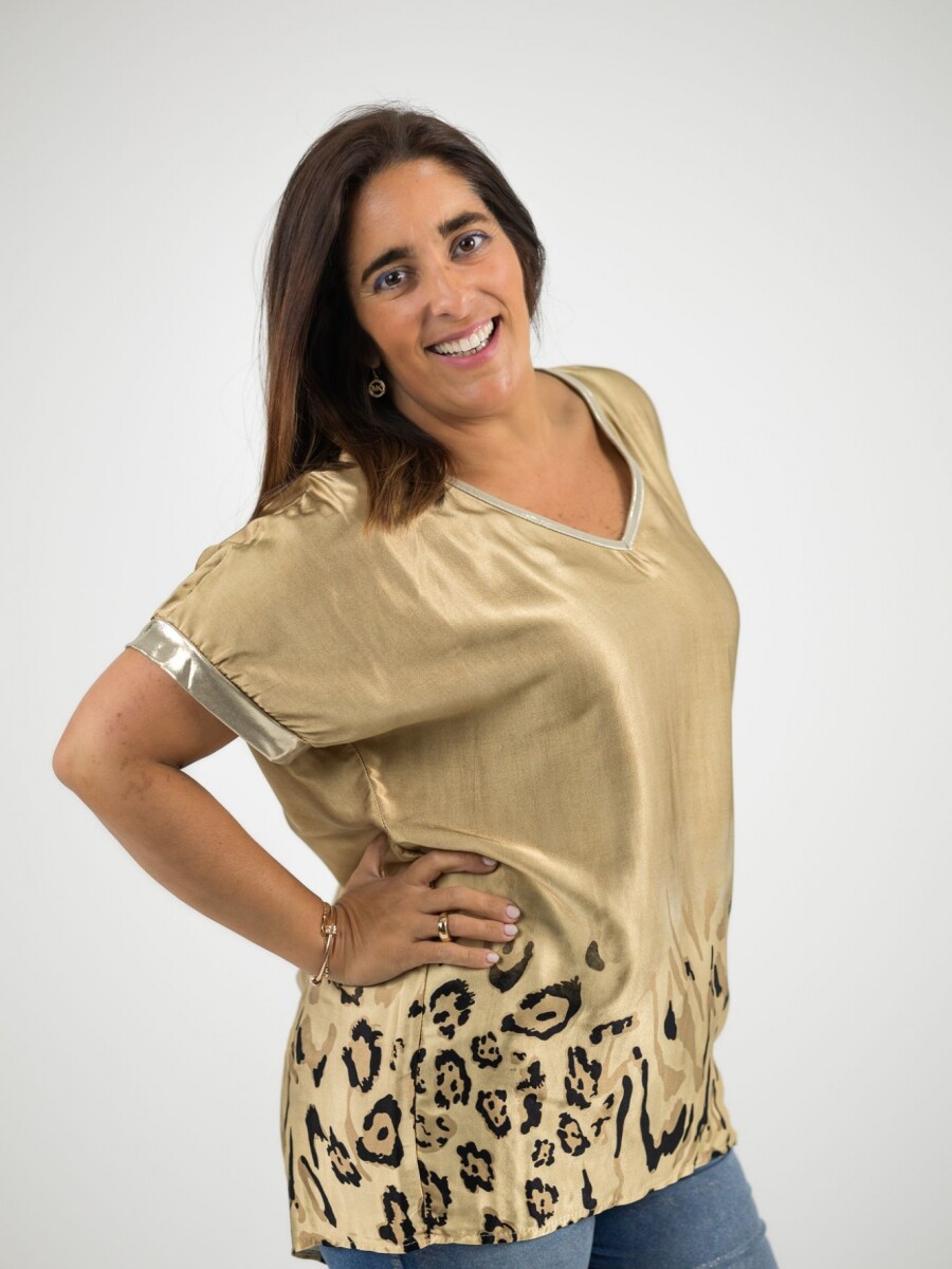 Blusa de satén con dorado dorado