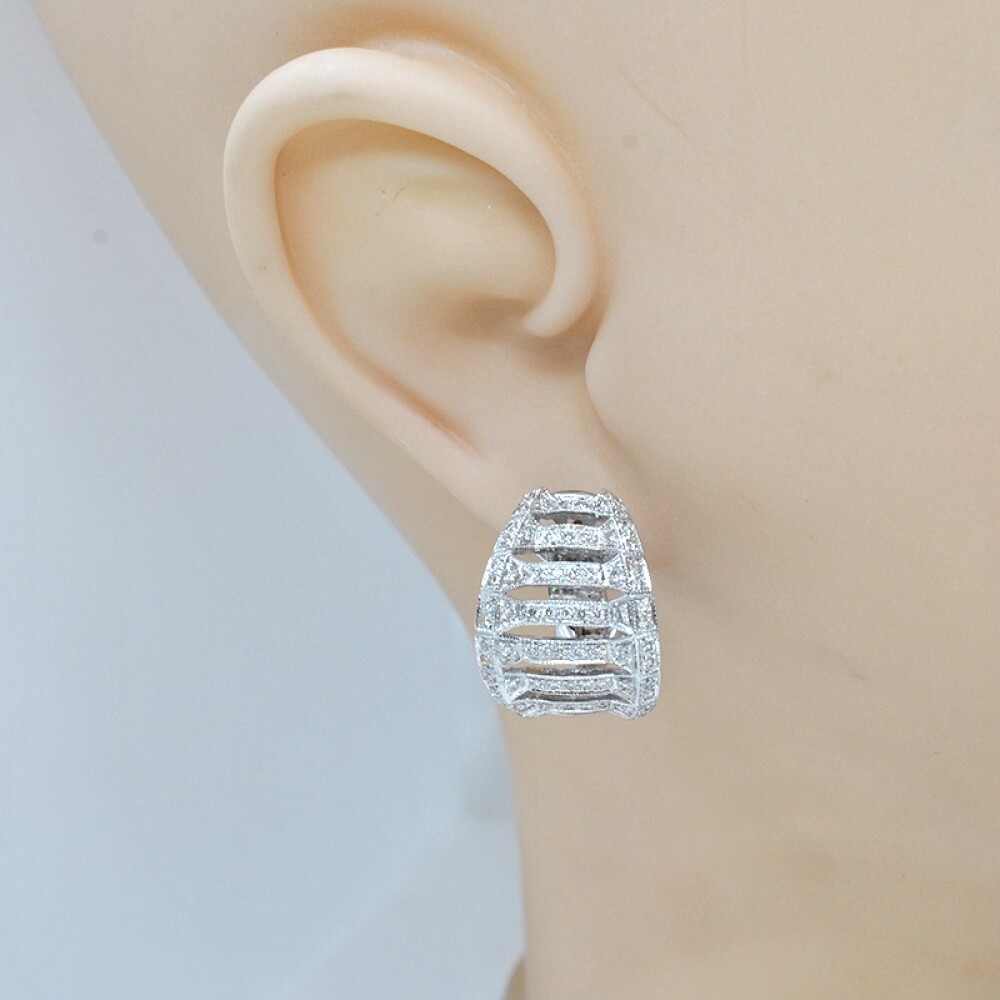 Caravanas clips caladas en oro 18k blanco, con brillantes Caravanas clips caladas en oro 18k blanco, con brillantes