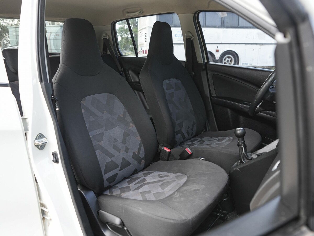Suzuki Celerio 1.0 GL con Ficha Oficial | Permuta / Financia Suzuki Celerio 1.0 GL con Ficha Oficial | Permuta / Financia