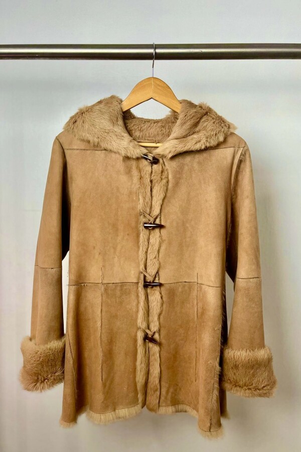 CHAQUETA ALAMARES CAMEL