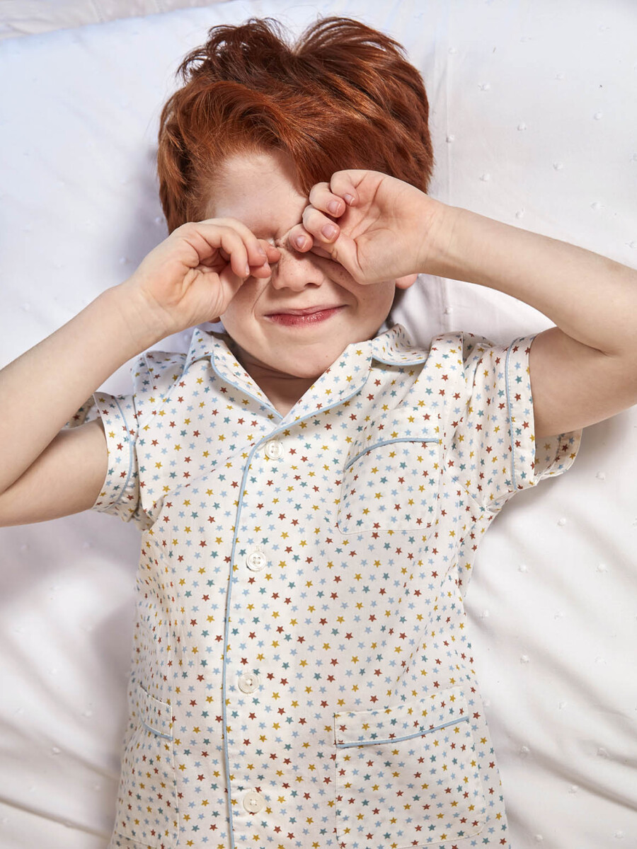 Pijama Corto Con Estrellas Multicolor Blanco Roto
