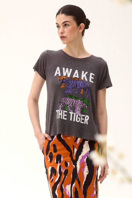 Remera Roar Remera Roar