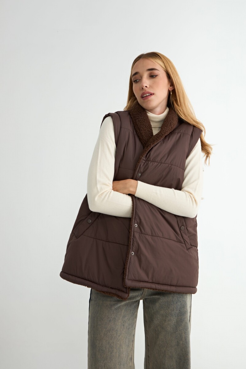 CHALECO SHERPA NOEMIE - Chocolate 