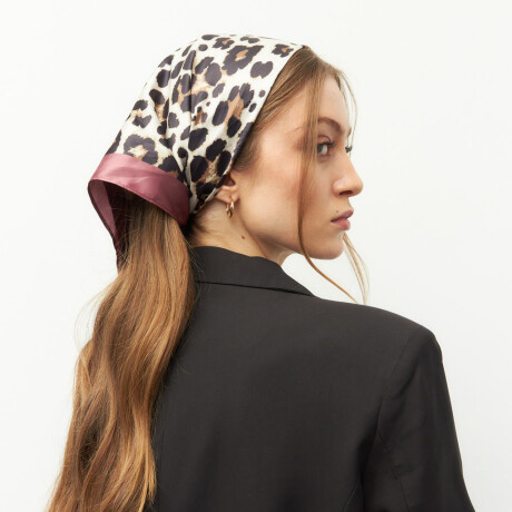 PAÑUELO ODDA Animal Print