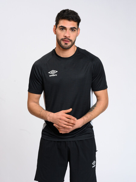REMERA TRINY HOMBRE Umbro Hombre 025