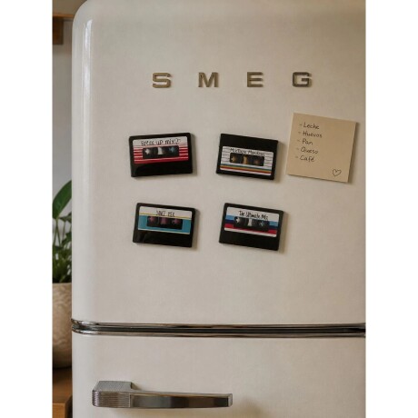 Pack X4 de Imanes Vintage con Forma de Casette 001